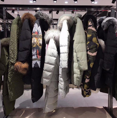 品牌羽絨服折扣貨源新機遇 廣州三薈服飾女裝批發(fā)詳解